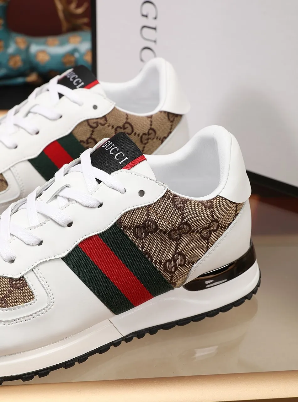 Factory price: 400💰"GUCCI"⚠️⚠️Top purchasing agent🔍🔍Sold simultaneously at men's HK counters. Sole: The original sole is specially provided by the original factory. The exclusive movable molded sole is super comfortable. The original factory follows the order. 🔍🔍High quality. 💪Details determine the quality. We only make shoes with our heart. You can enter and leave the counter at will. You are welcome to compare. Two colors are available. Size: 38-44, customized 45